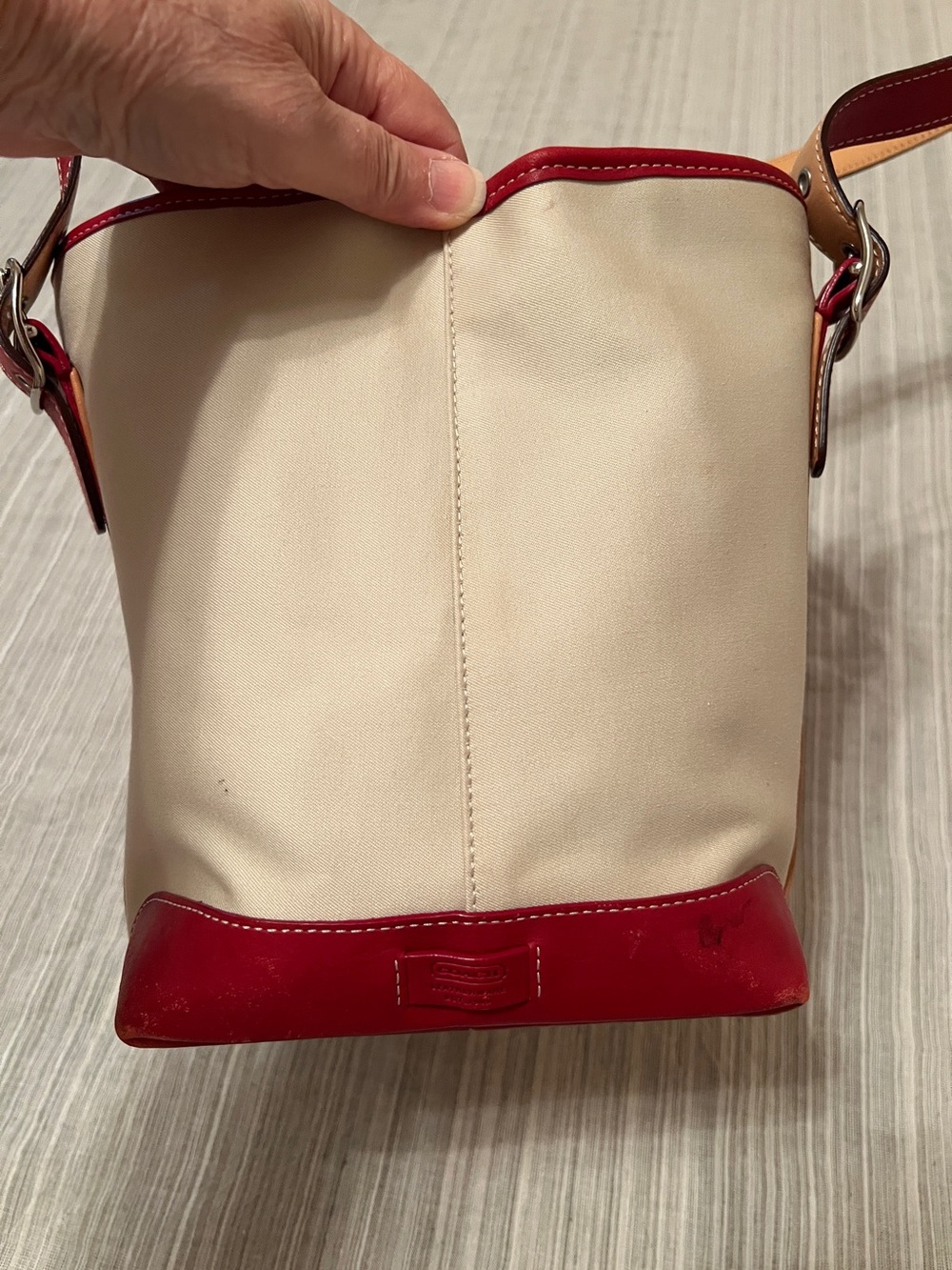 Coach Hampton Natural Canvas w
Red & Natural Leather Nickel
Hardware - Picture 4 of 15